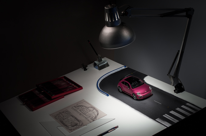 Volkswagen  │ Beetle Pink Hatchback